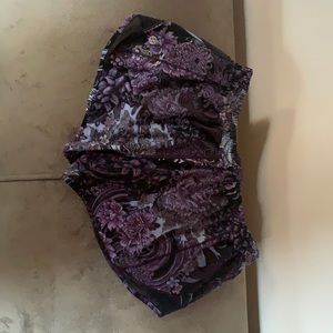 Lululemon Hotty Hot Short II *2.5" EUC